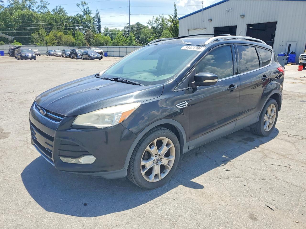 Salvage Ford Escape Image