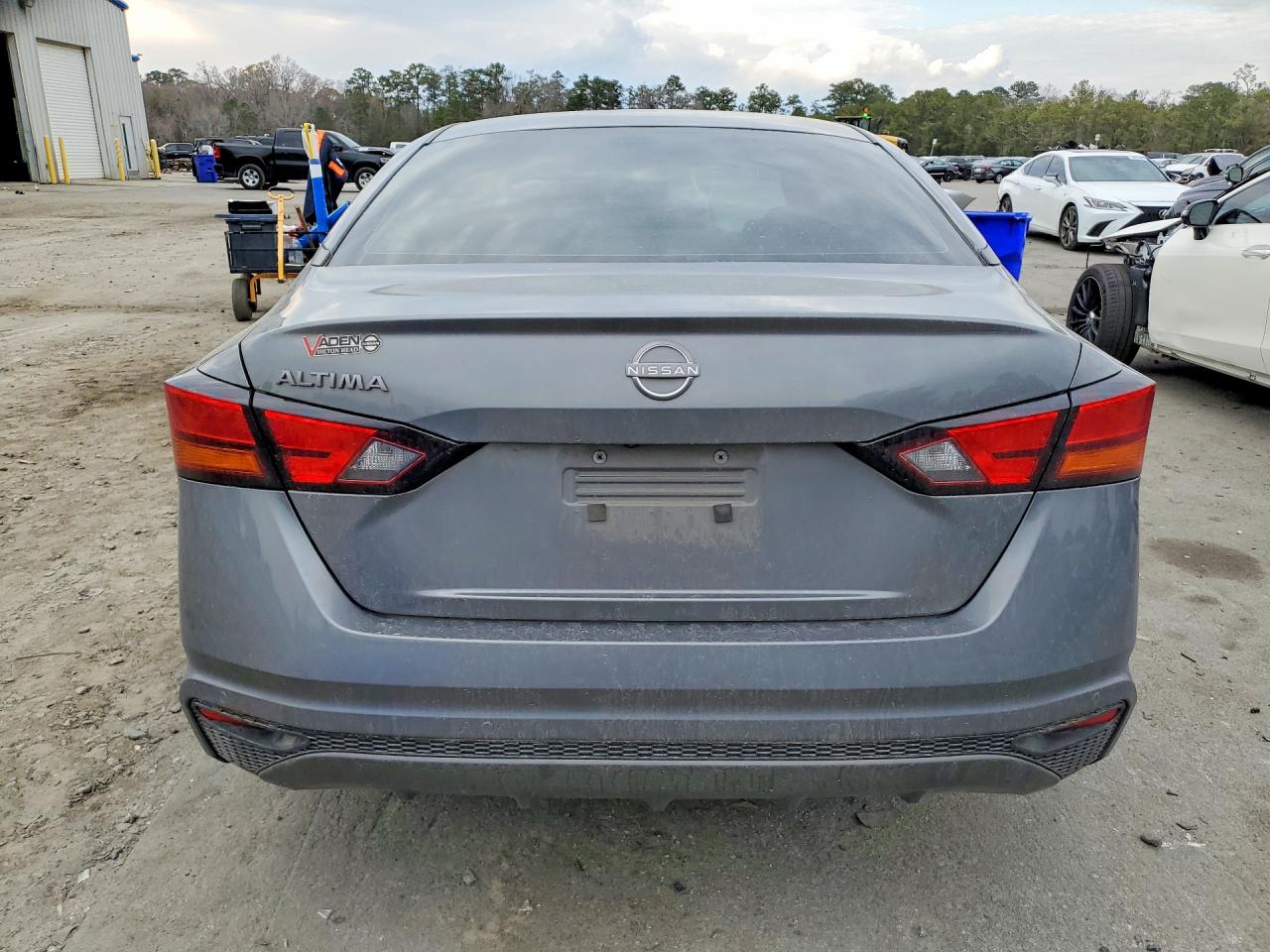 Nissan Altima S
