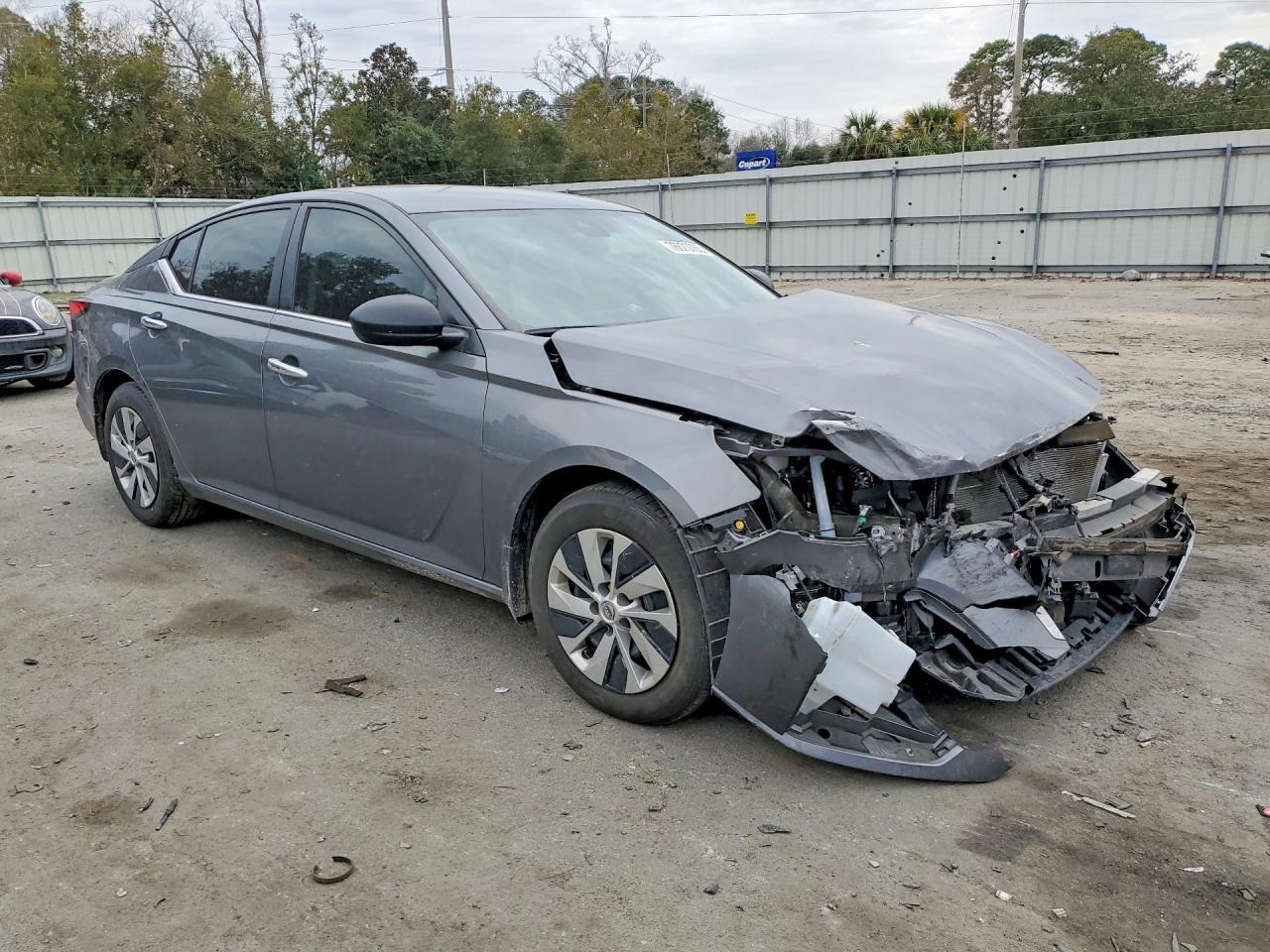 Nissan Altima S