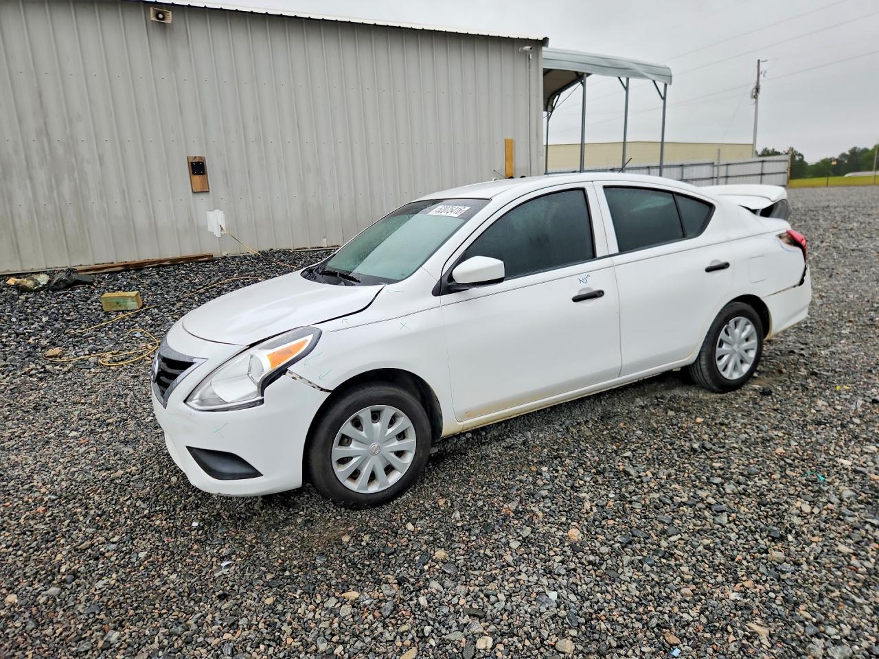 Salvage Nissan Versa Image