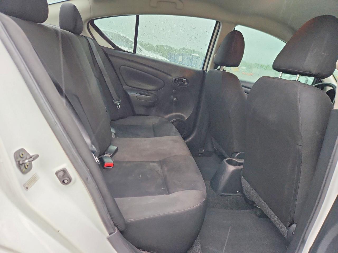 Nissan Versa S Plus