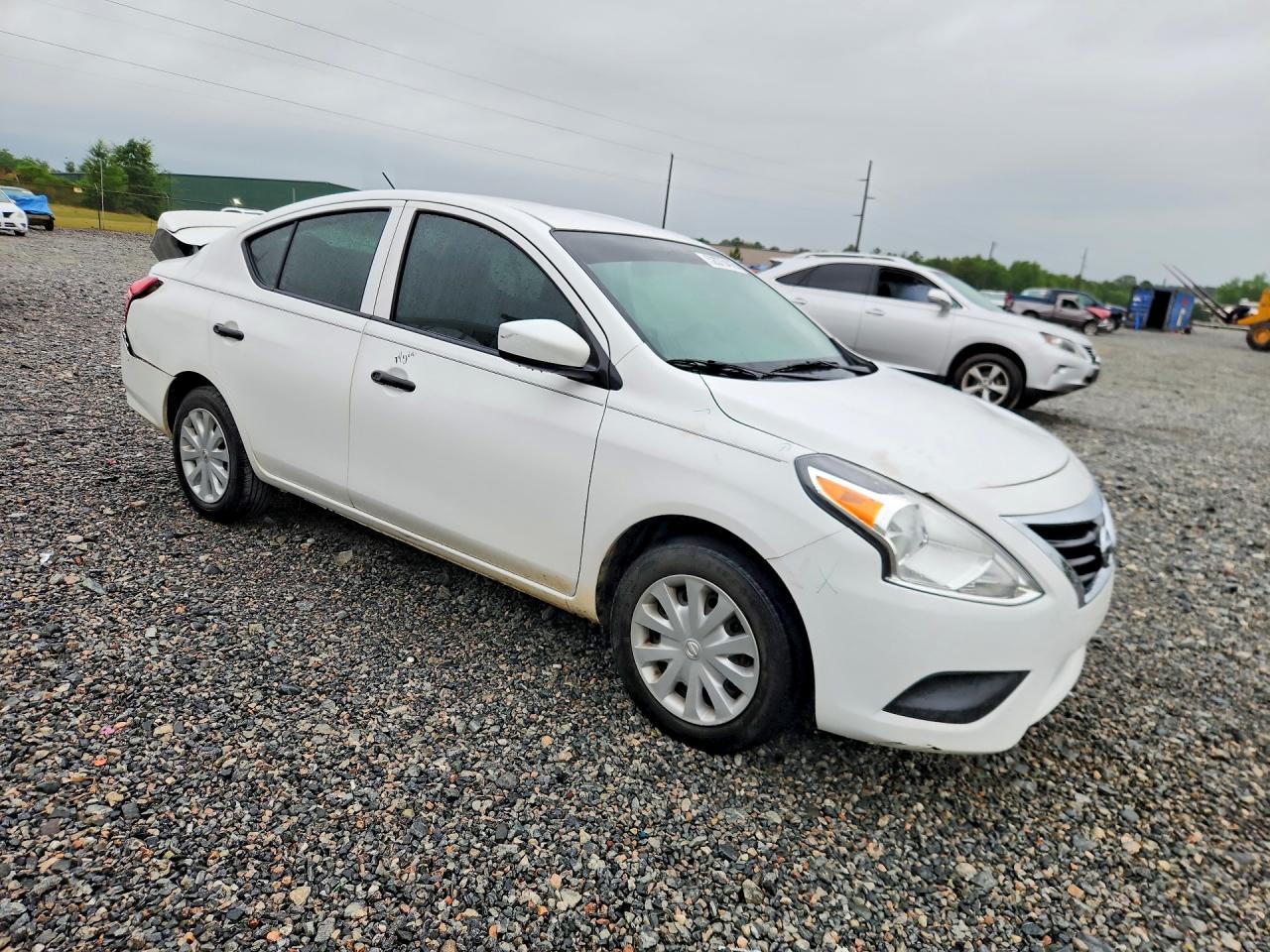 Nissan Versa S Plus