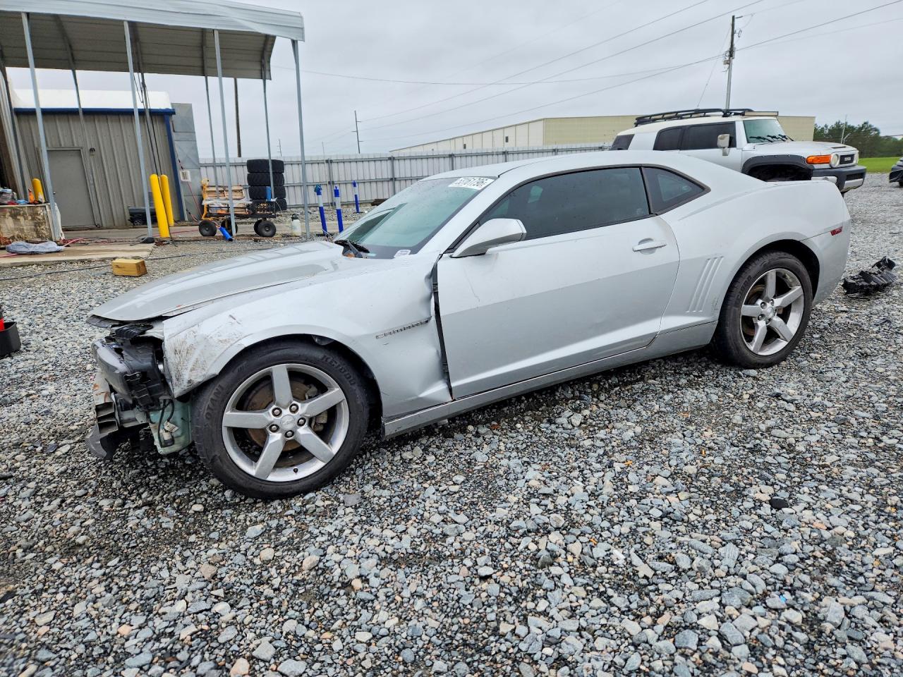Salvage Chevrolet Camaro Image