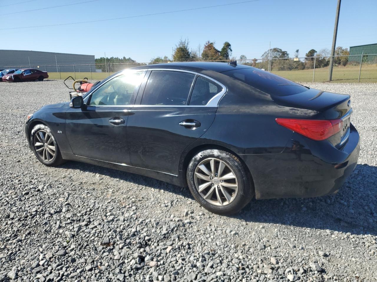 INFINITI Q50 Premium