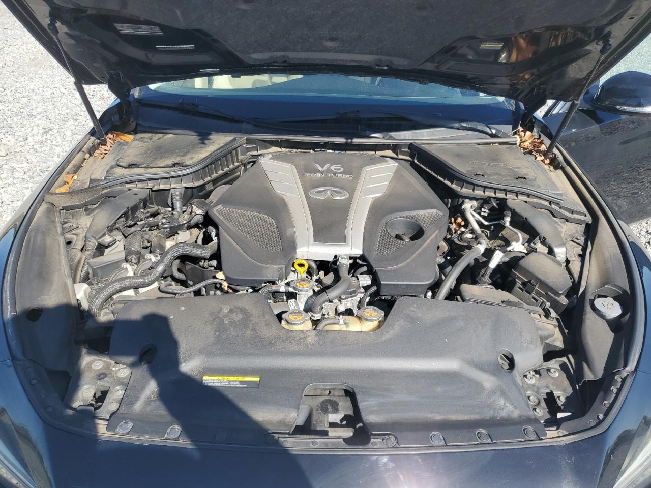 INFINITI Q50 Premium