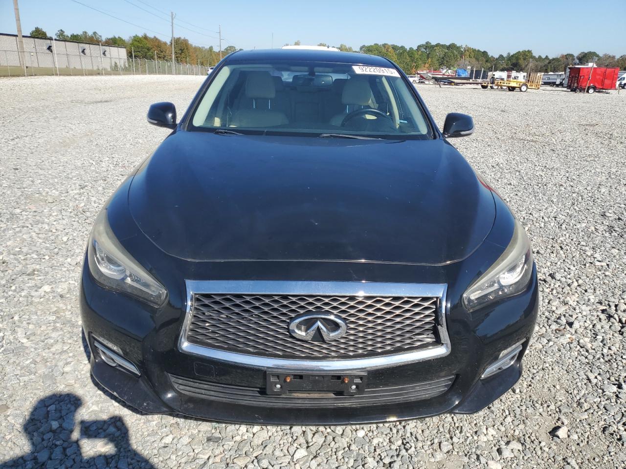 INFINITI Q50 Premium
