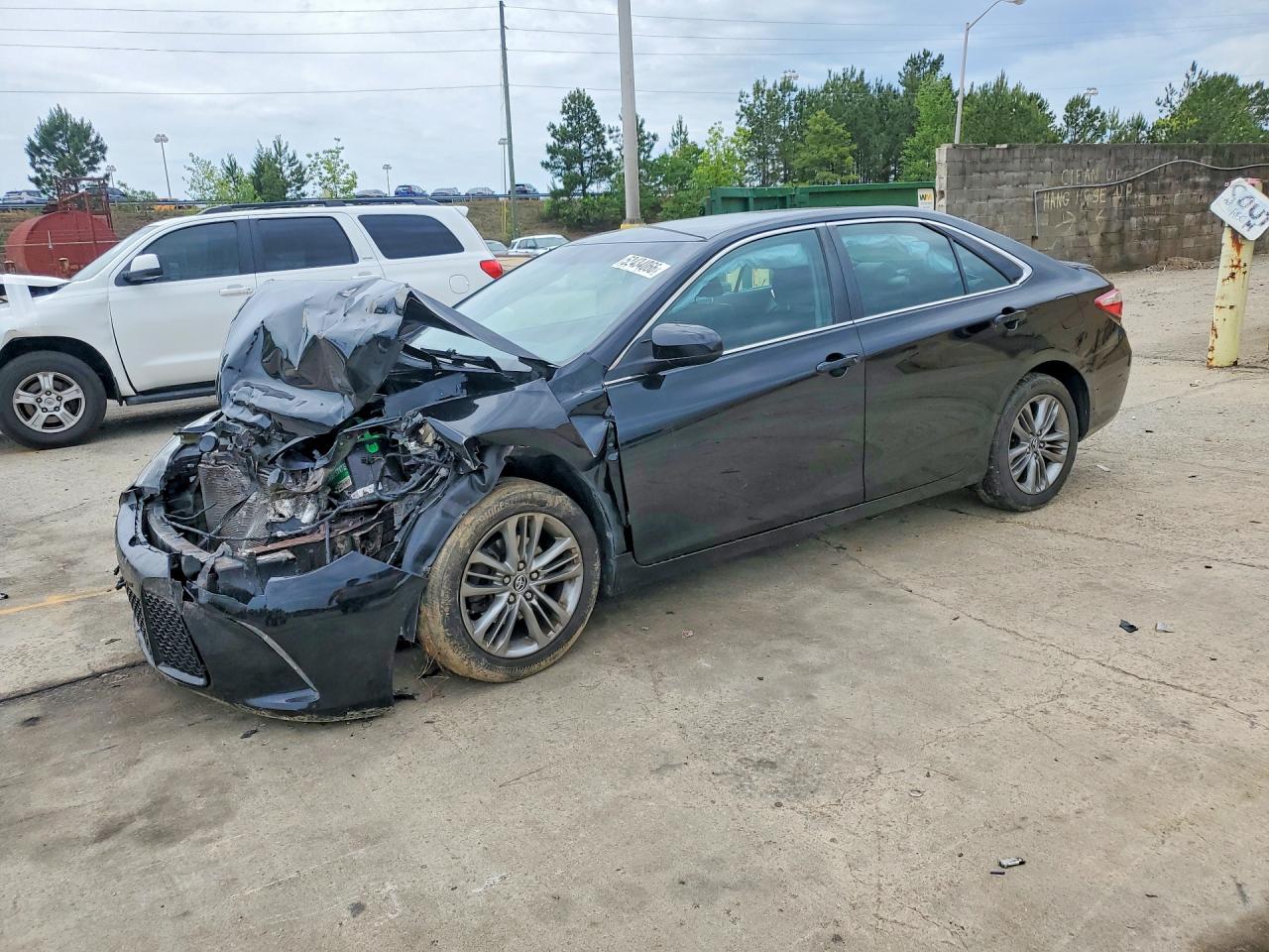 Salvage Toyota Camry Image