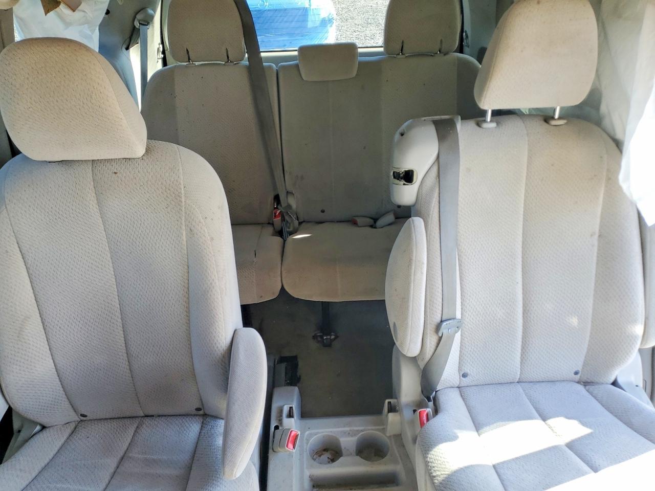 Toyota Sienna Le