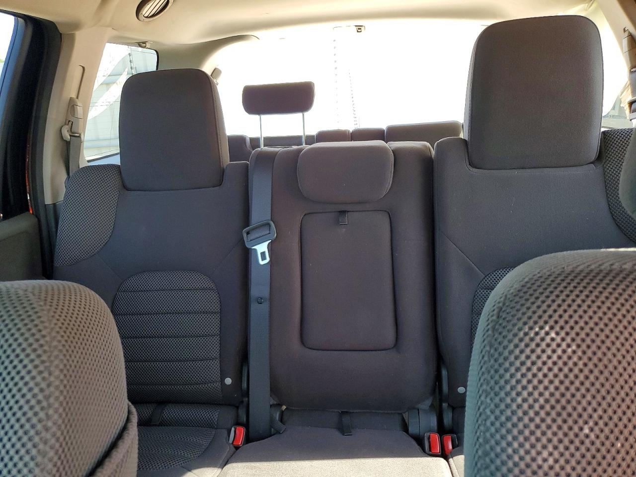 Nissan Pathfinder S