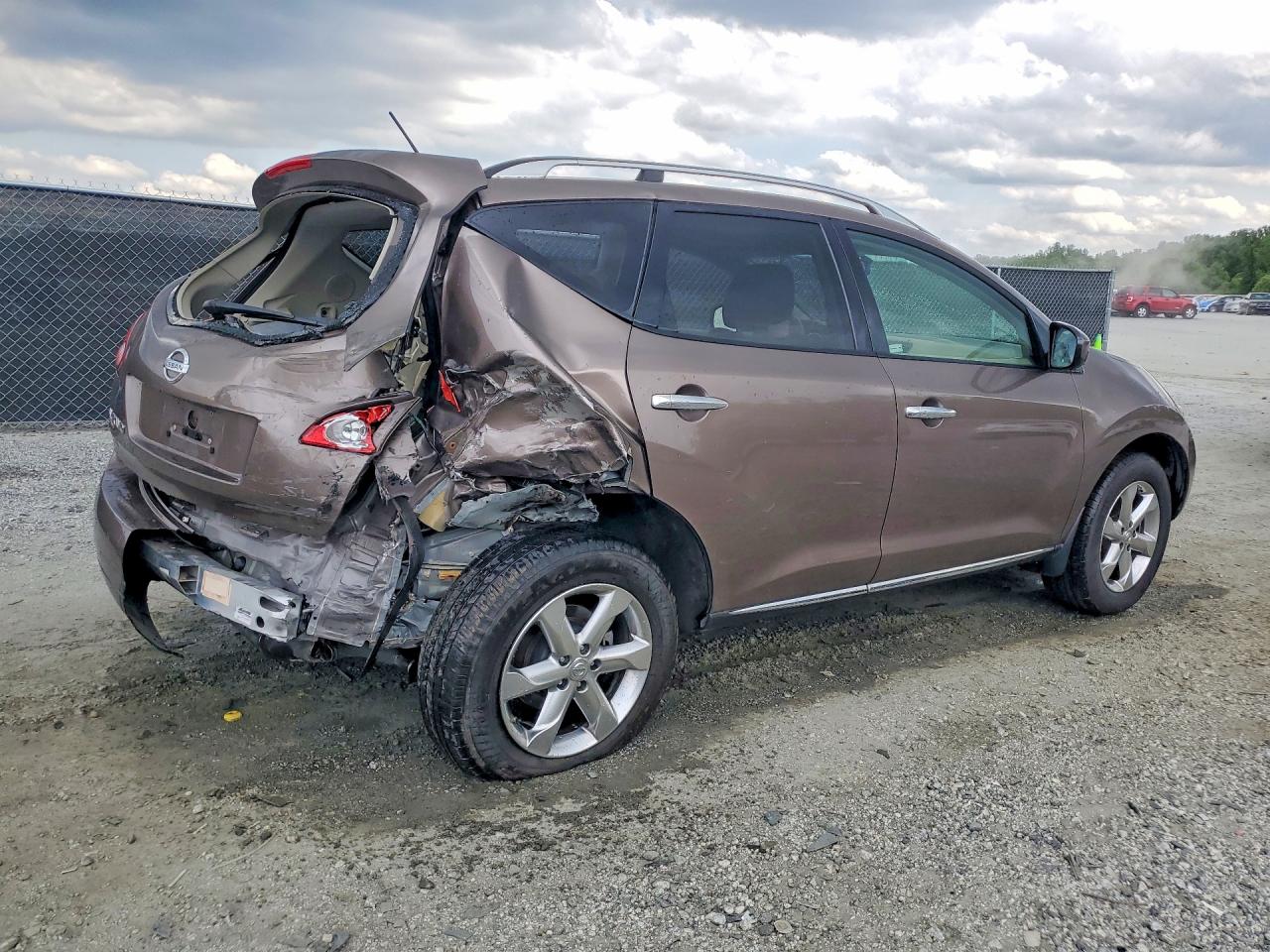Nissan Murano S