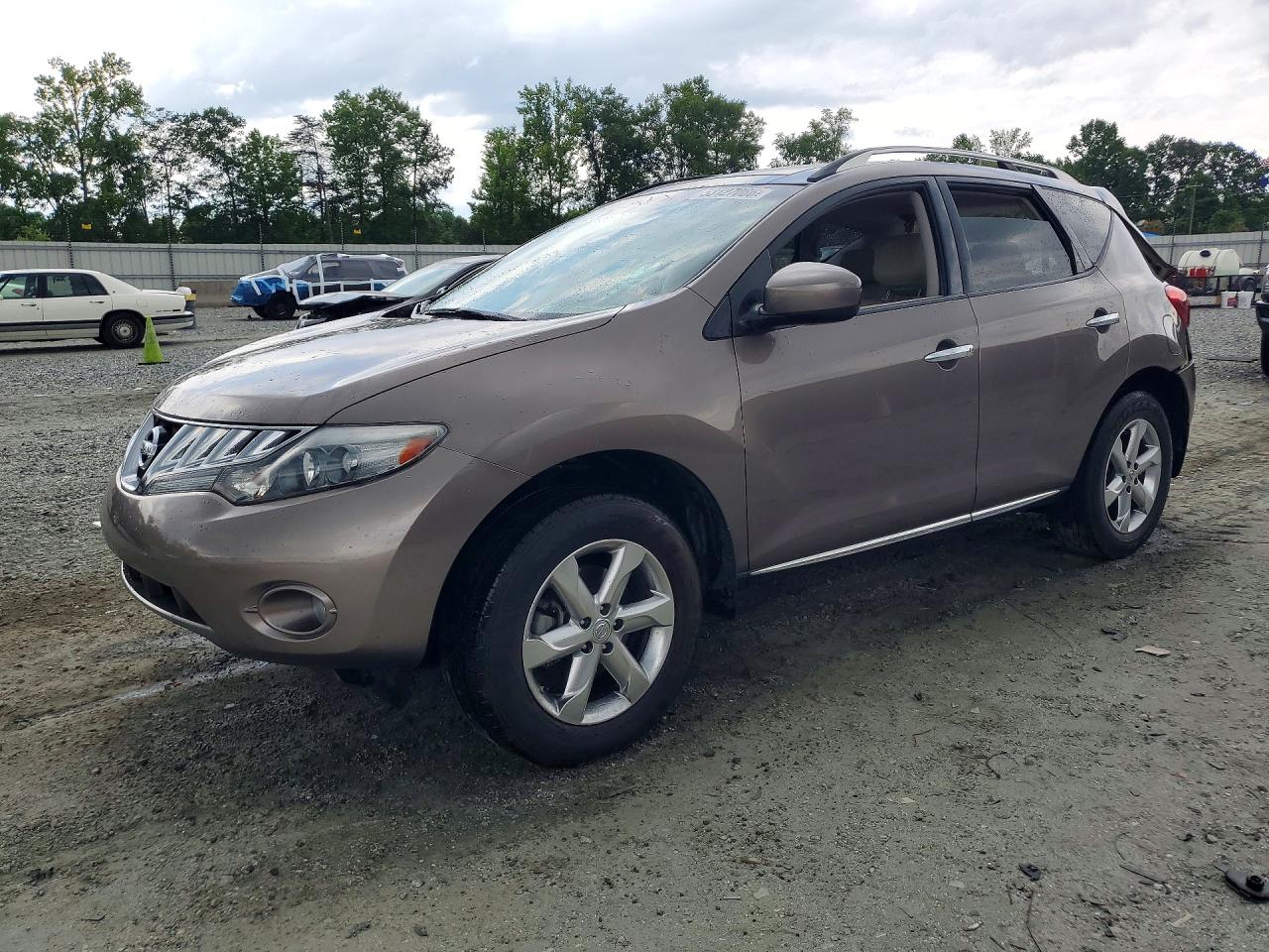 Salvage Nissan Murano Image