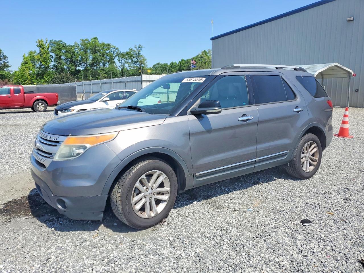 Salvage Ford Explorer Image