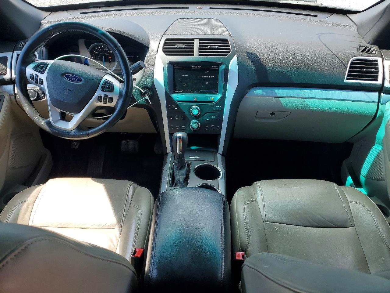 Ford Explorer Xlt