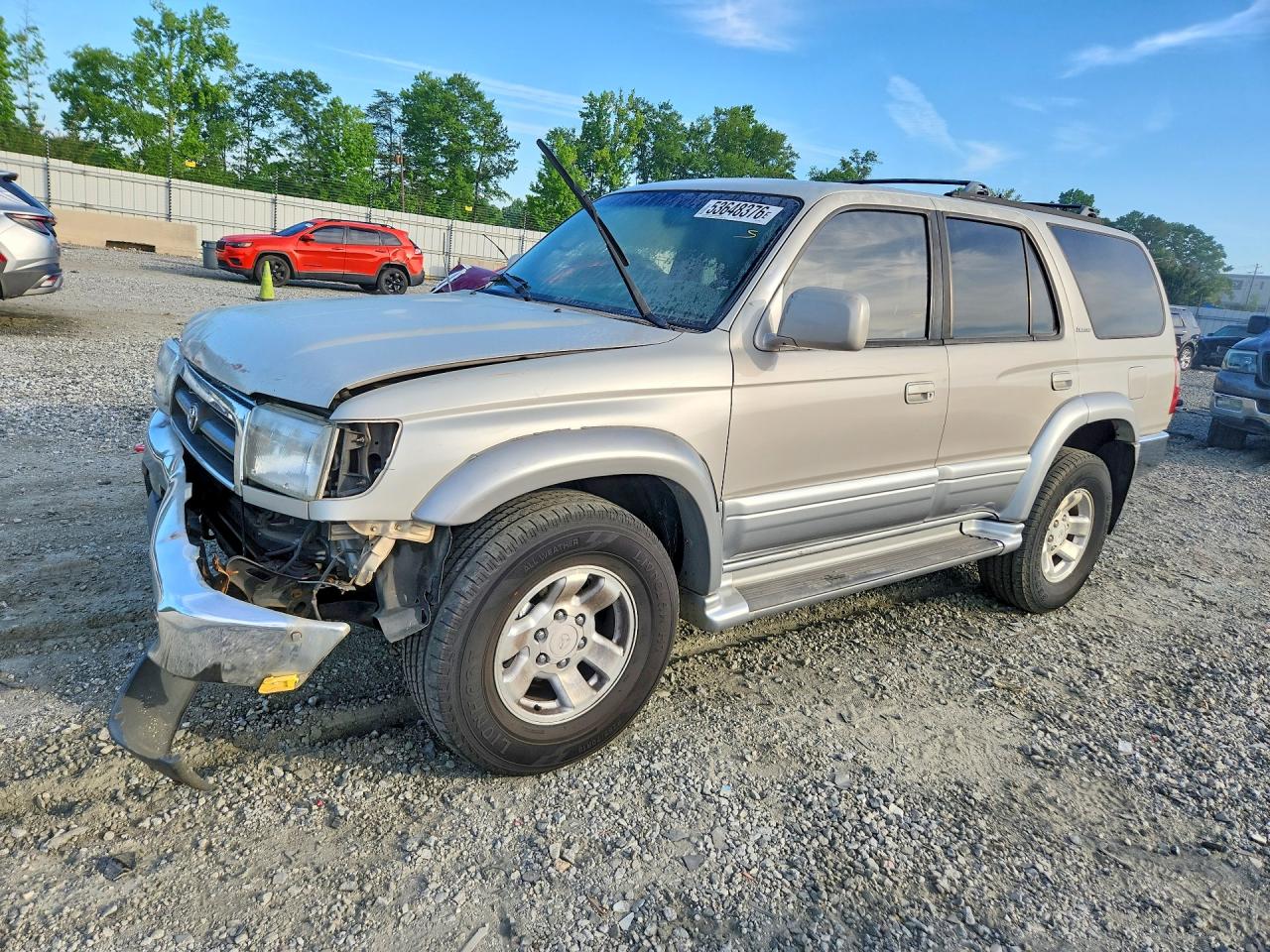 Salvage Toyota 4Runner Image