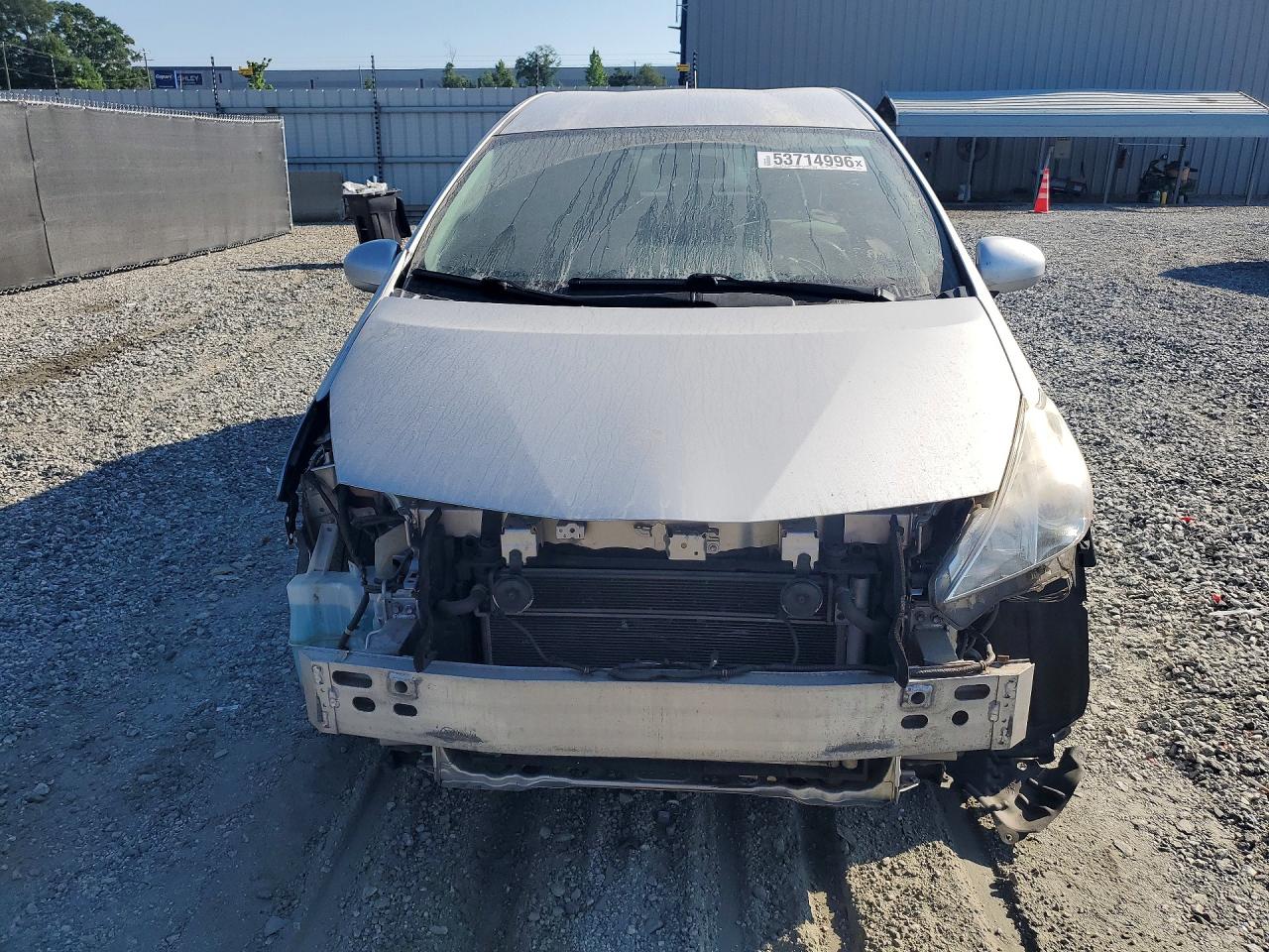 Toyota Prius v Three