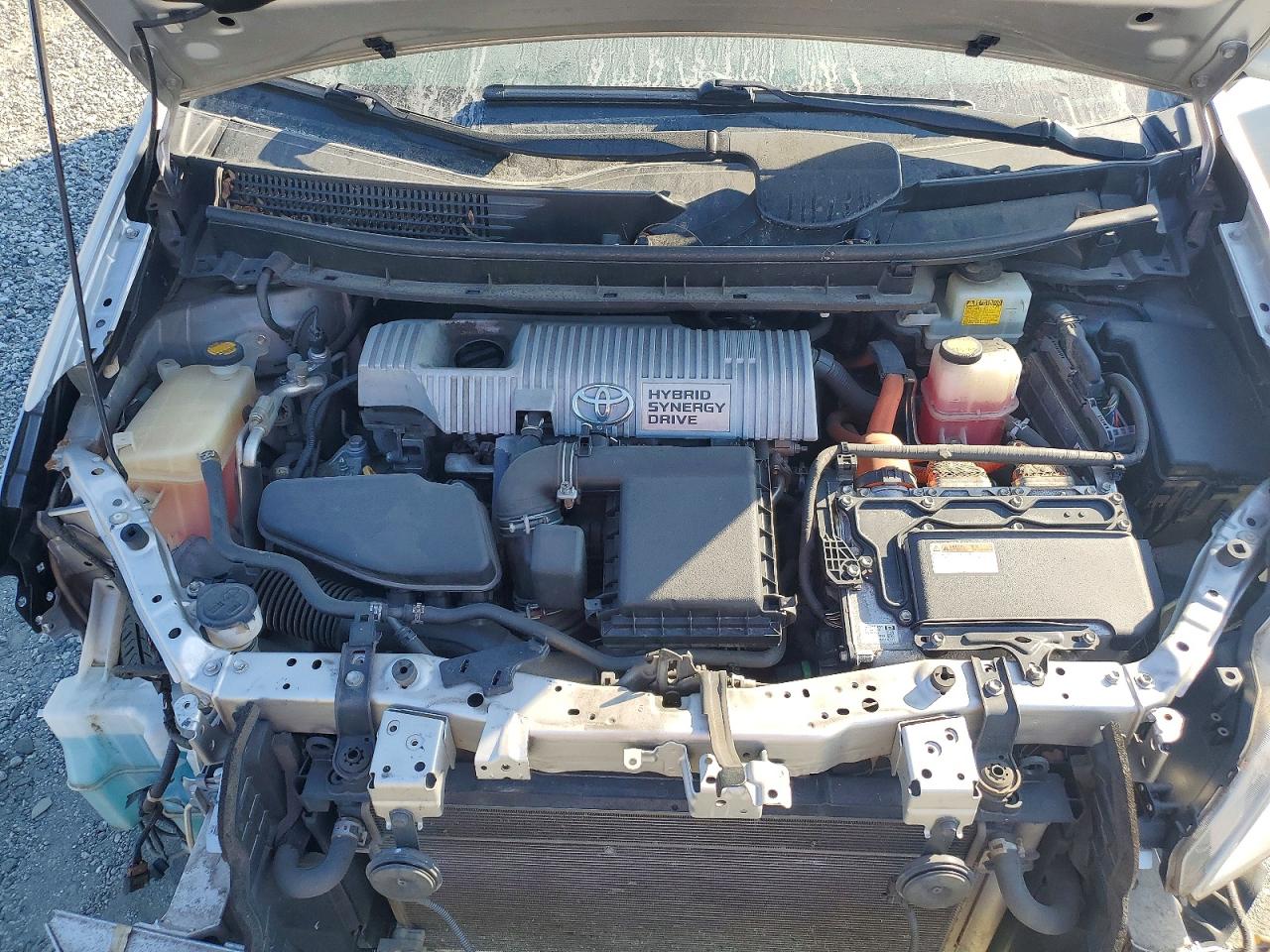 Toyota Prius v Three