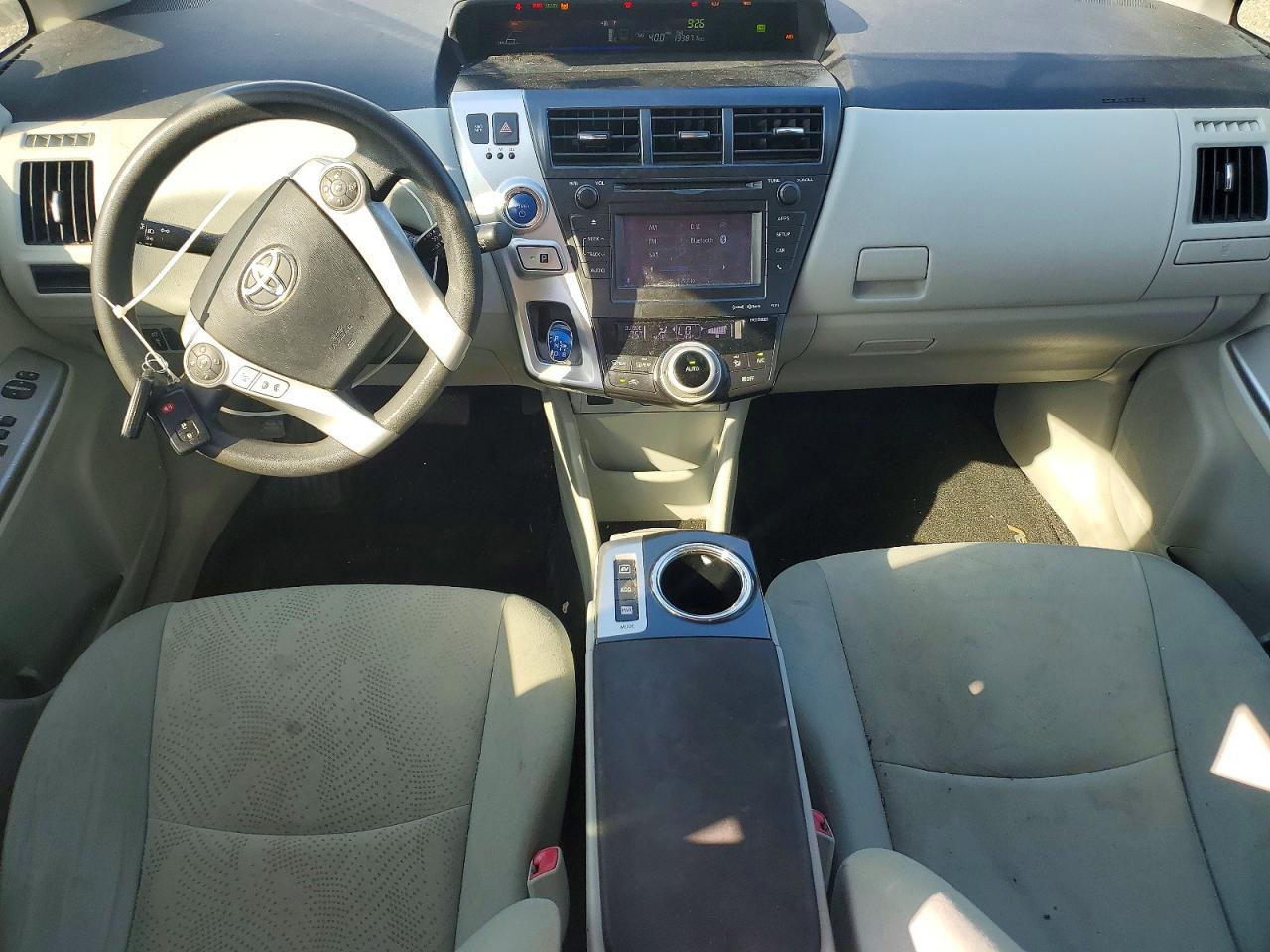 Toyota Prius v Three