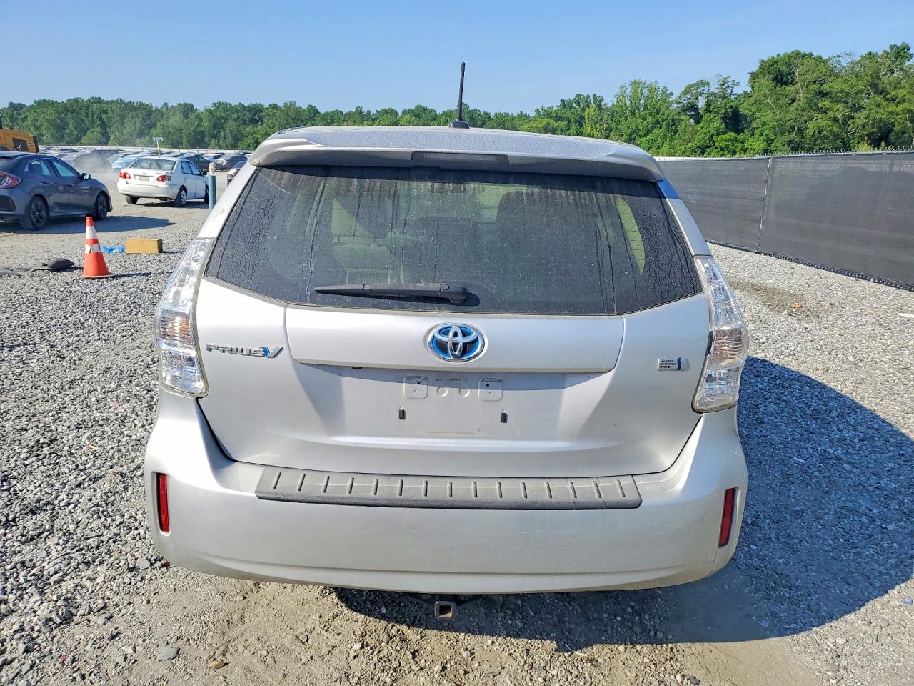 Toyota Prius v Three