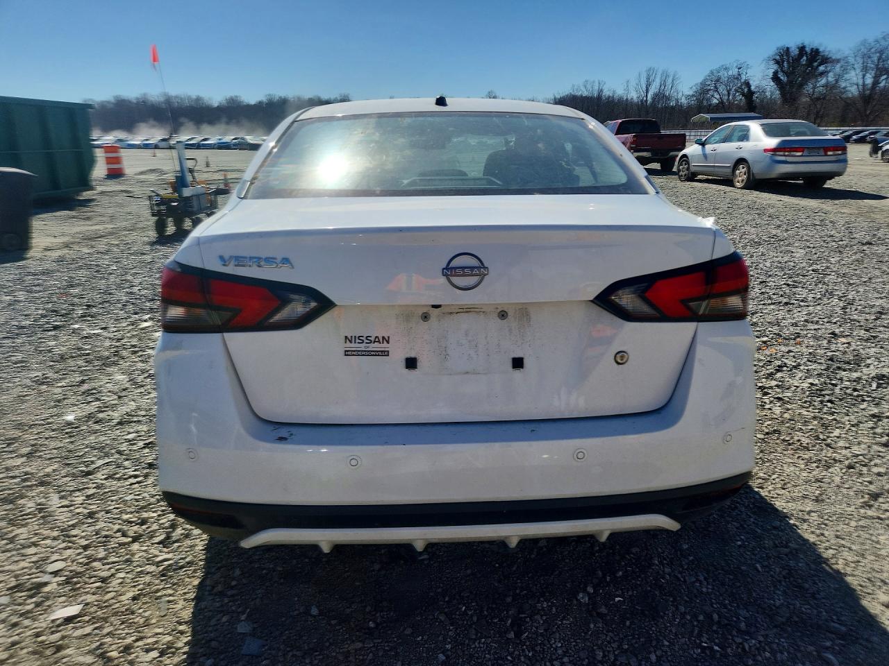 Nissan Versa S
