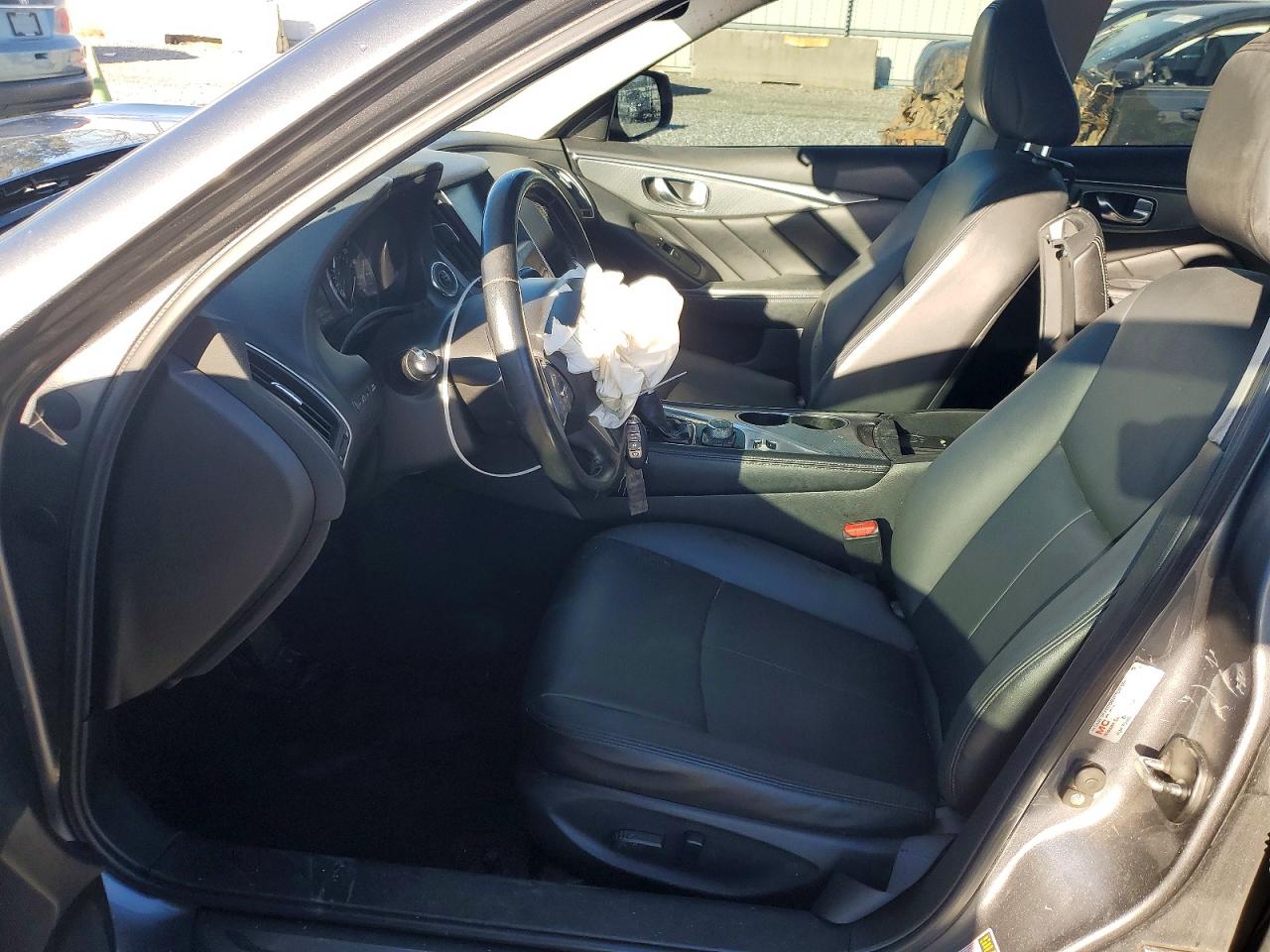 INFINITI Q50 2.0t