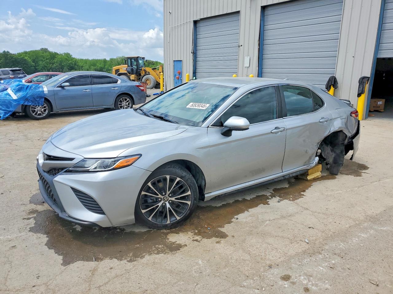 Salvage Toyota Camry Image