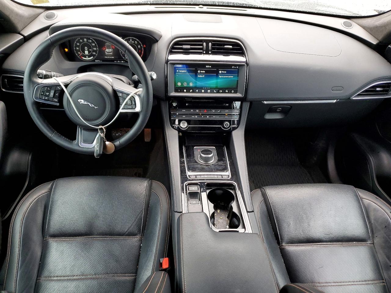Jaguar F-PACE Prestige