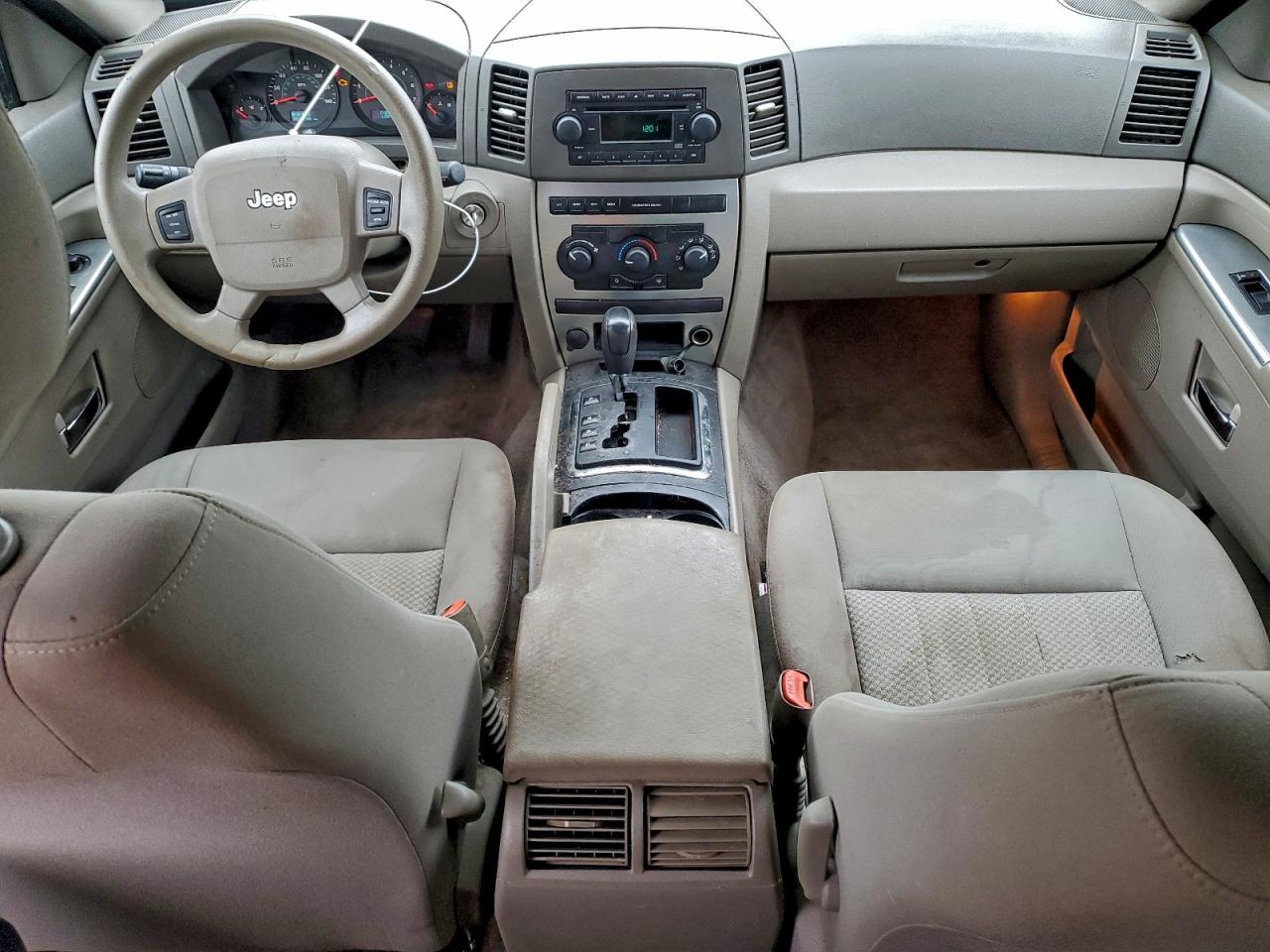 Jeep Grand Cherokee Laredo