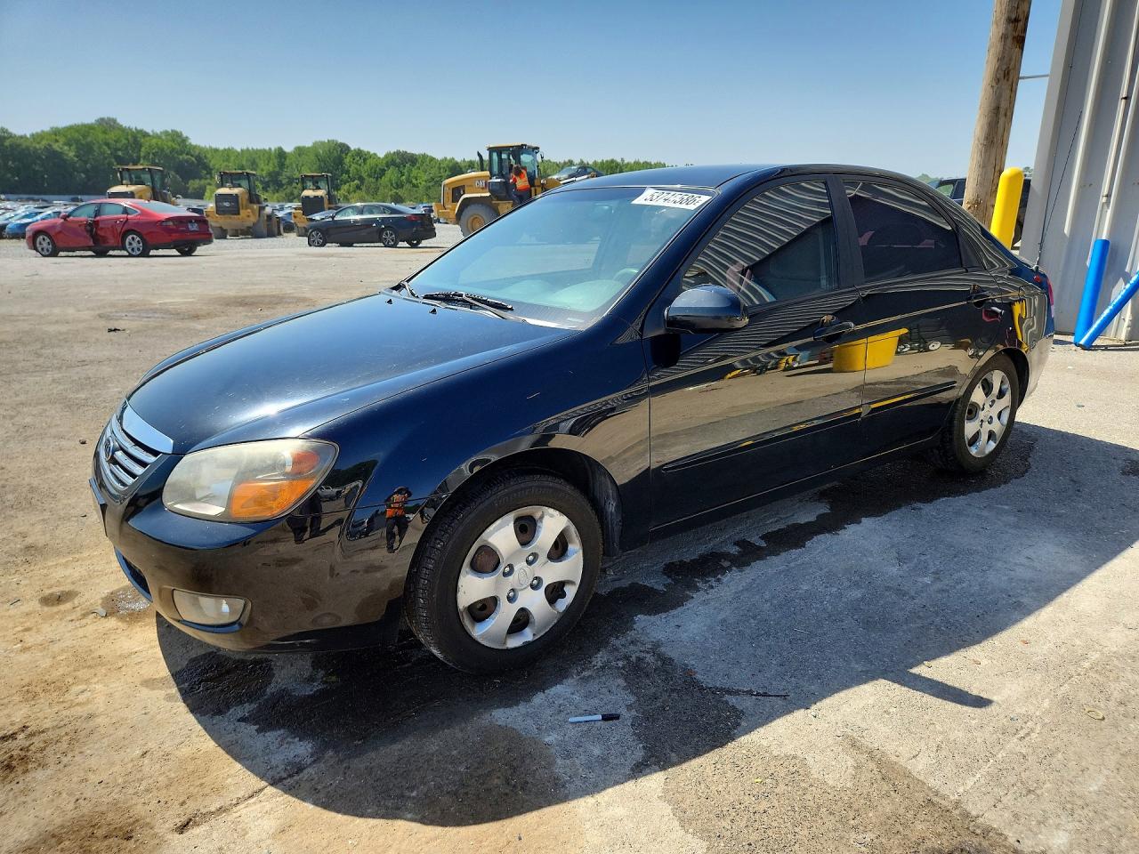 Salvage Kia Spectra Image