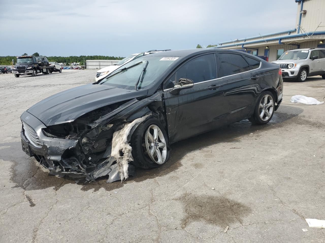 Salvage Ford Fusion Image