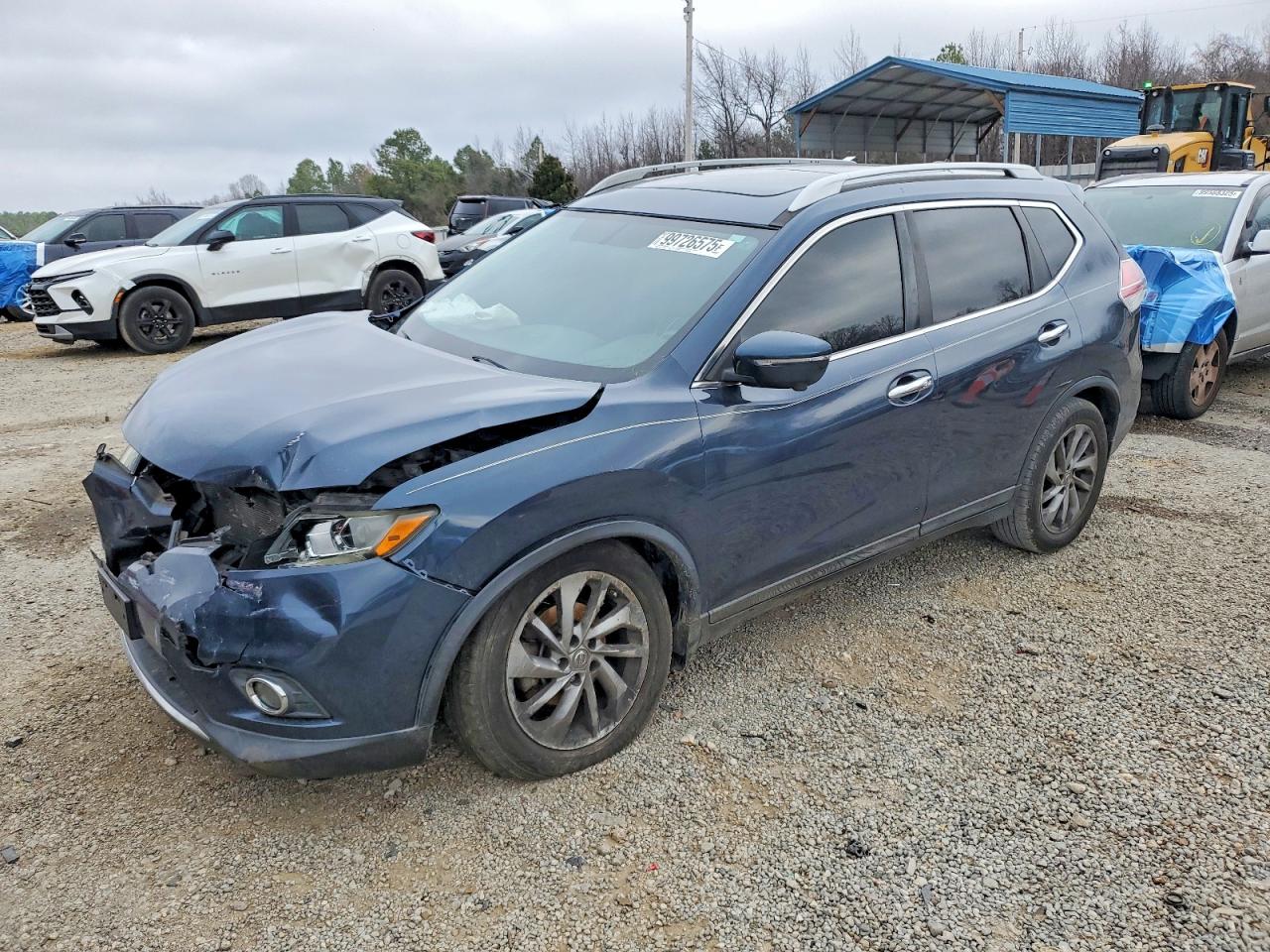 Salvage Nissan Rogue Image