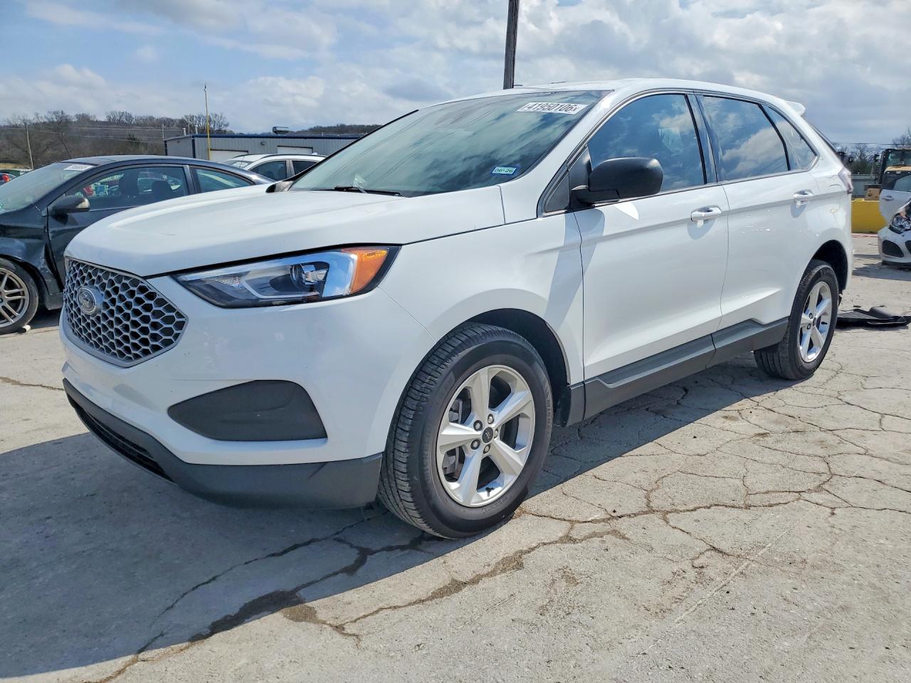 Salvage Ford Edge Image