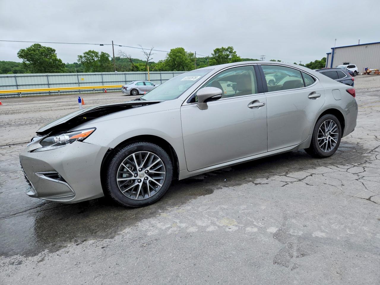 Salvage Lexus Es Image
