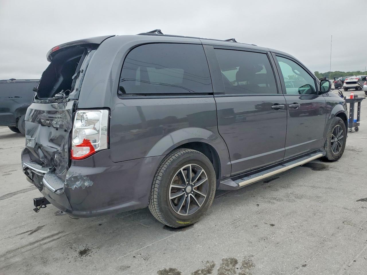 Dodge Caravan Gt