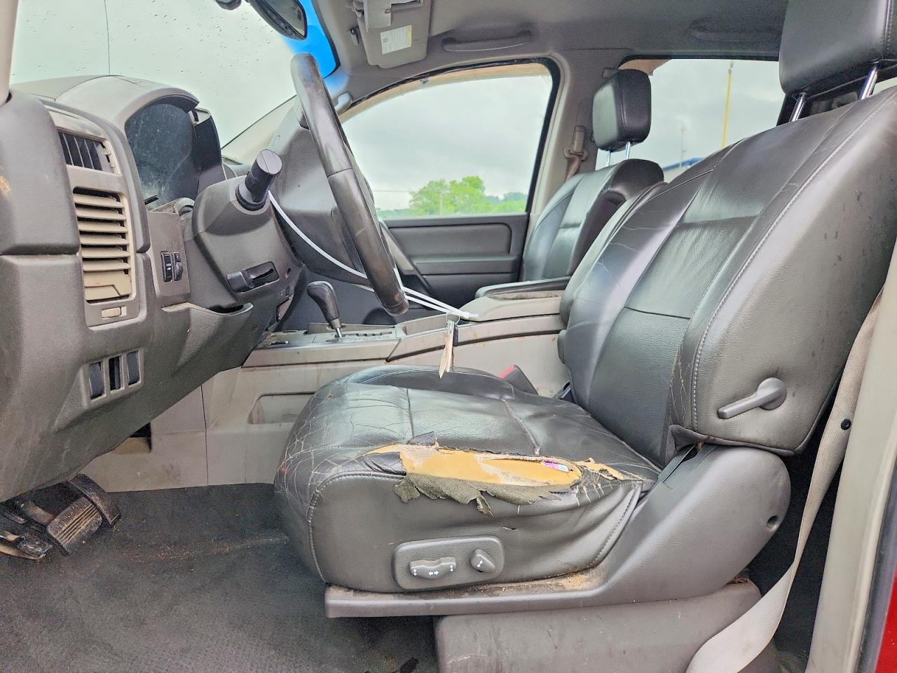 Nissan Titan Xe