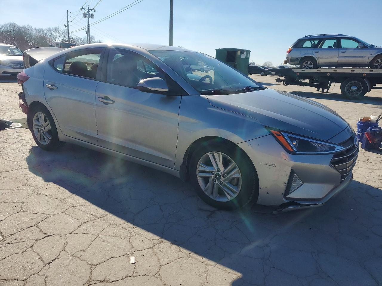Hyundai ELANTRA Sel