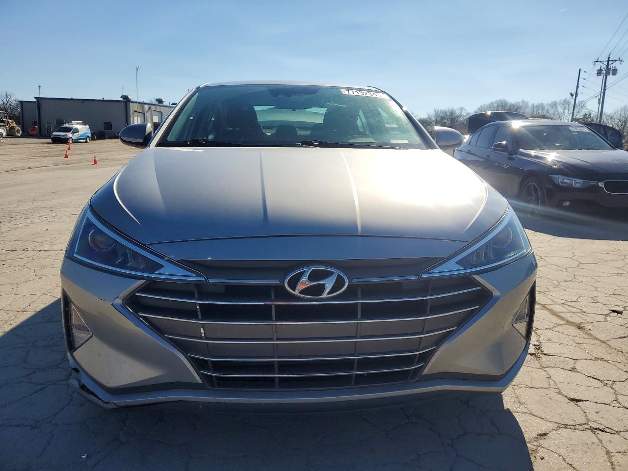 Hyundai ELANTRA Sel