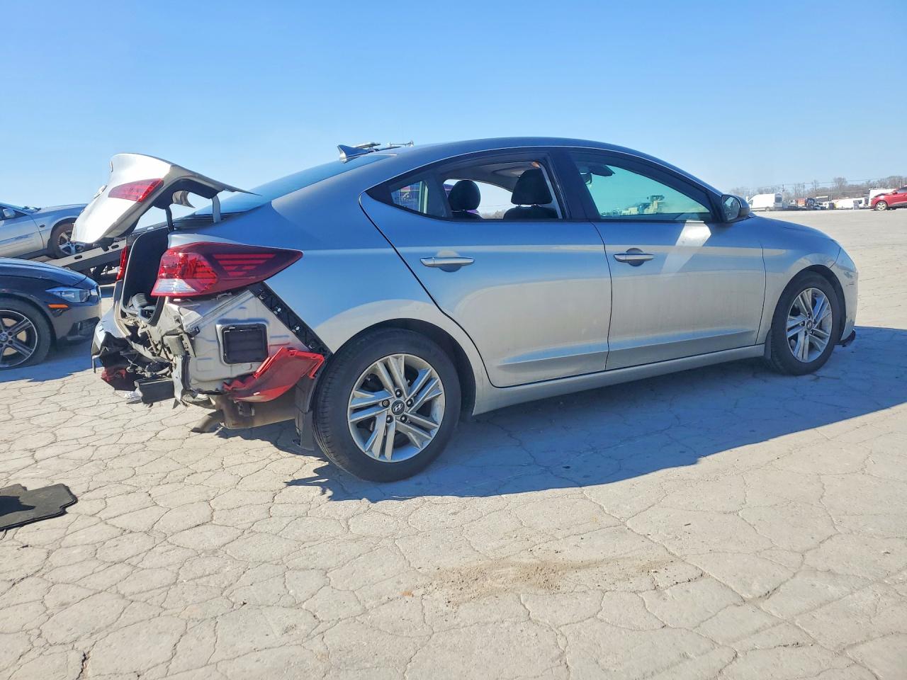 Hyundai ELANTRA Sel