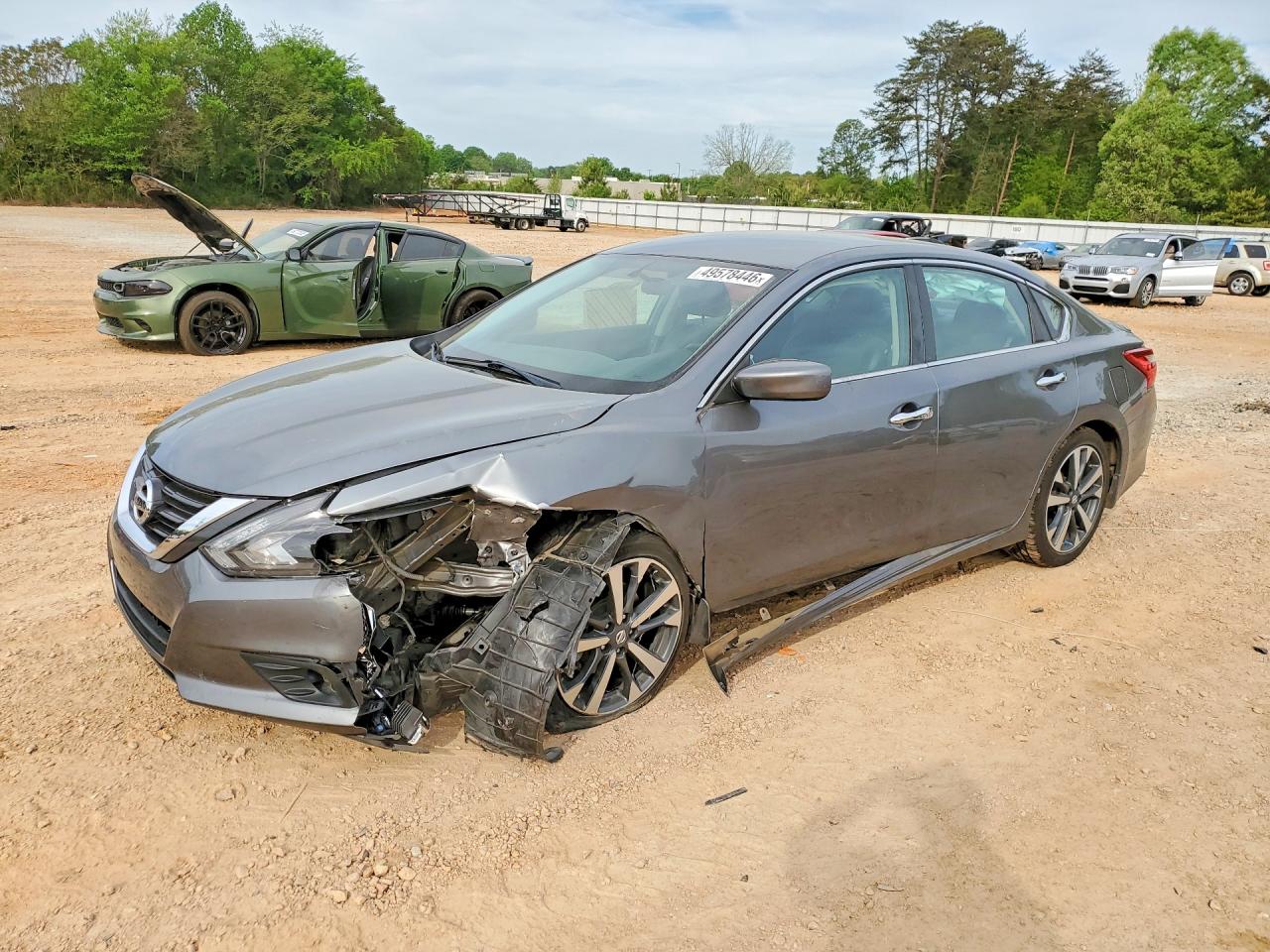 Salvage Nissan Altima Image