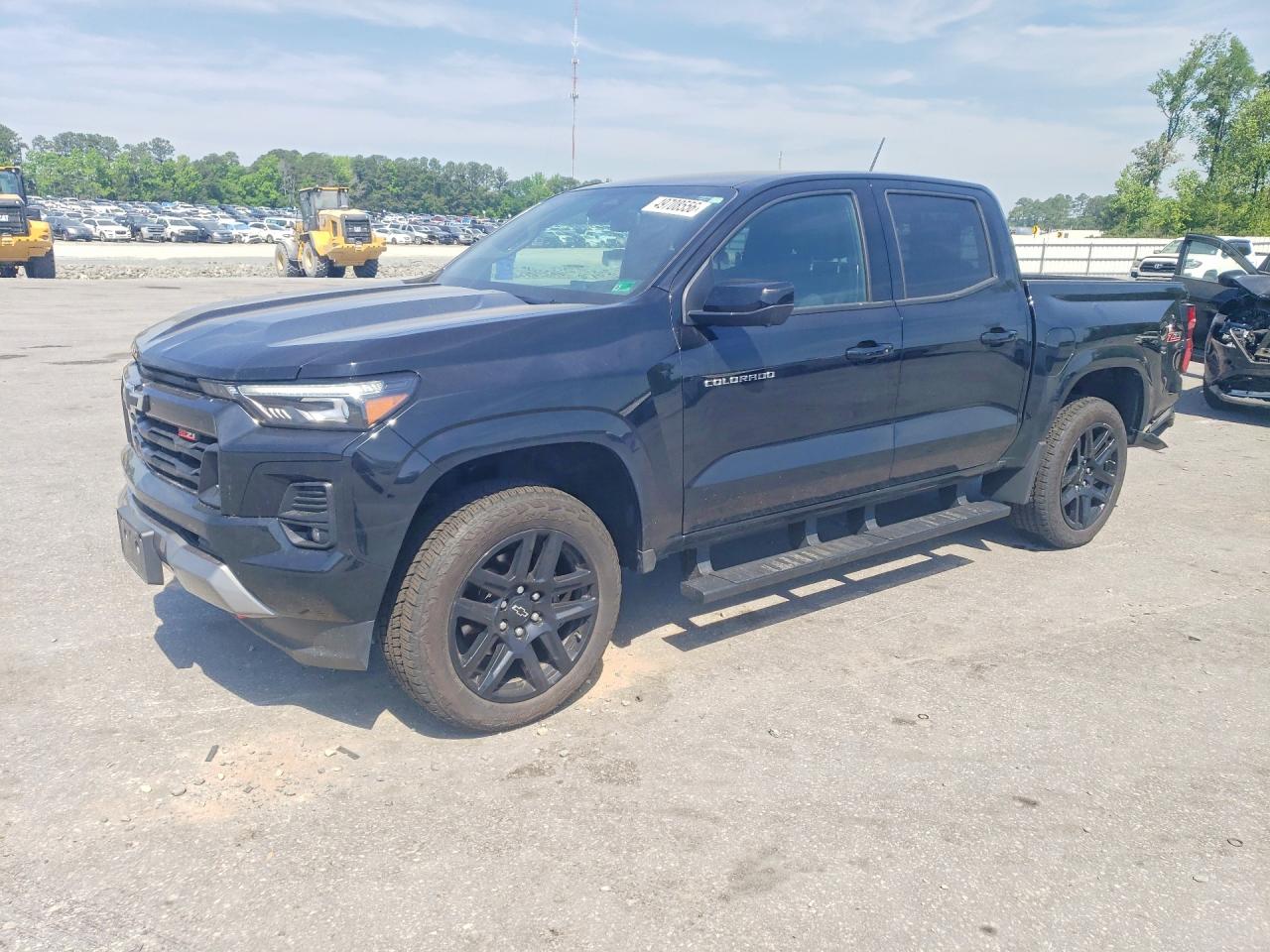 Salvage Chevrolet Colorado Image