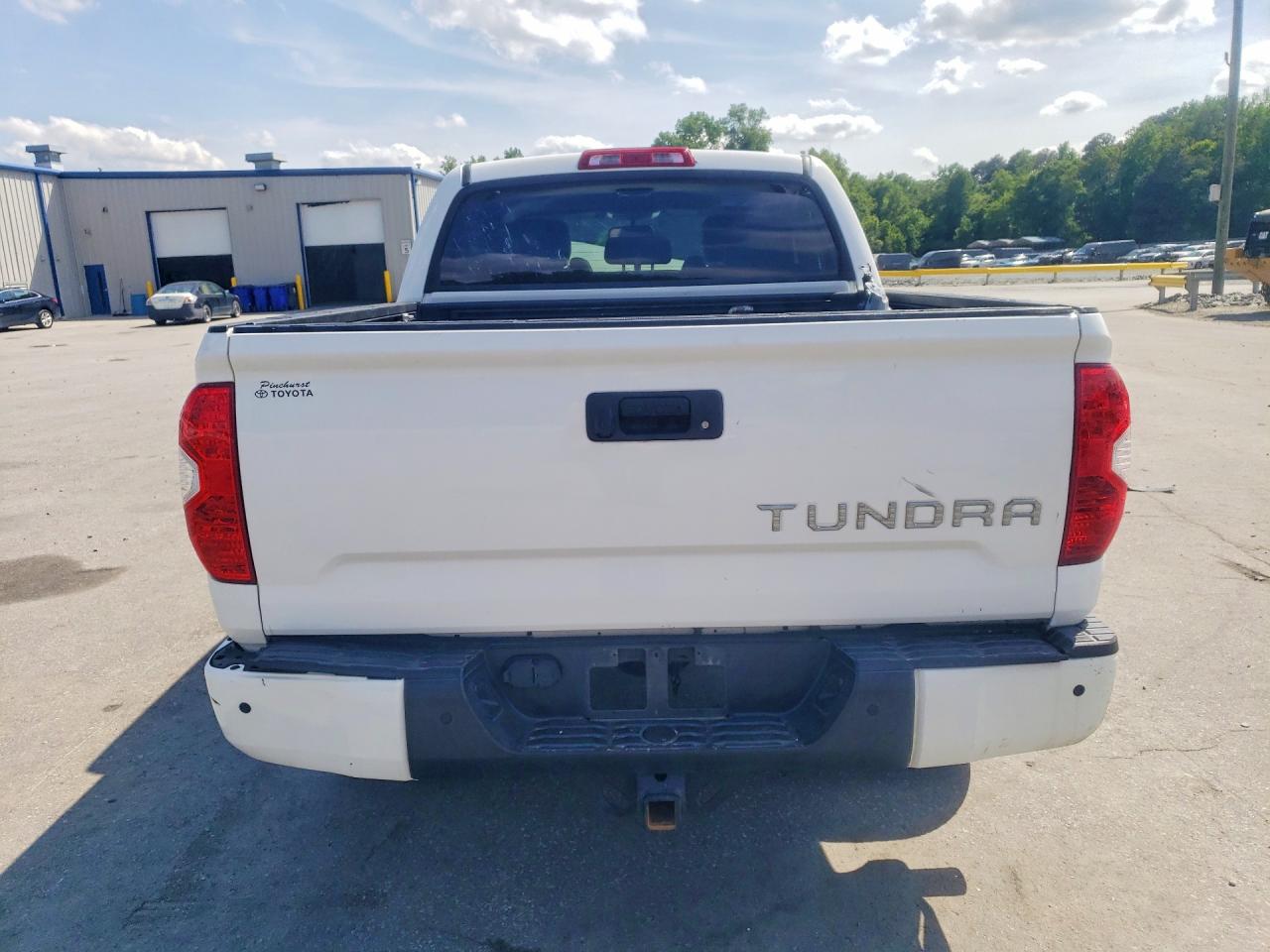 Toyota Tundra Crewmax Limited