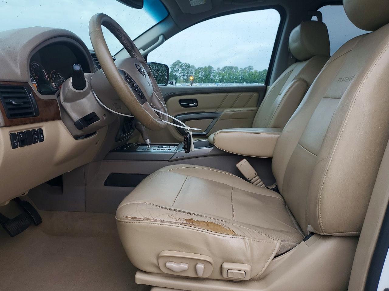 Nissan Armada Platinum