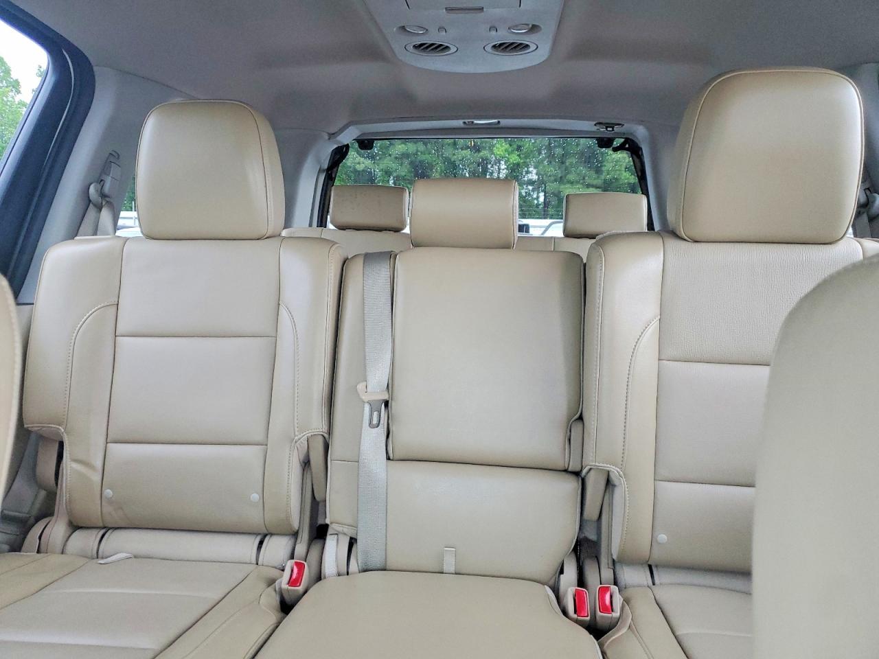 Nissan Armada Platinum