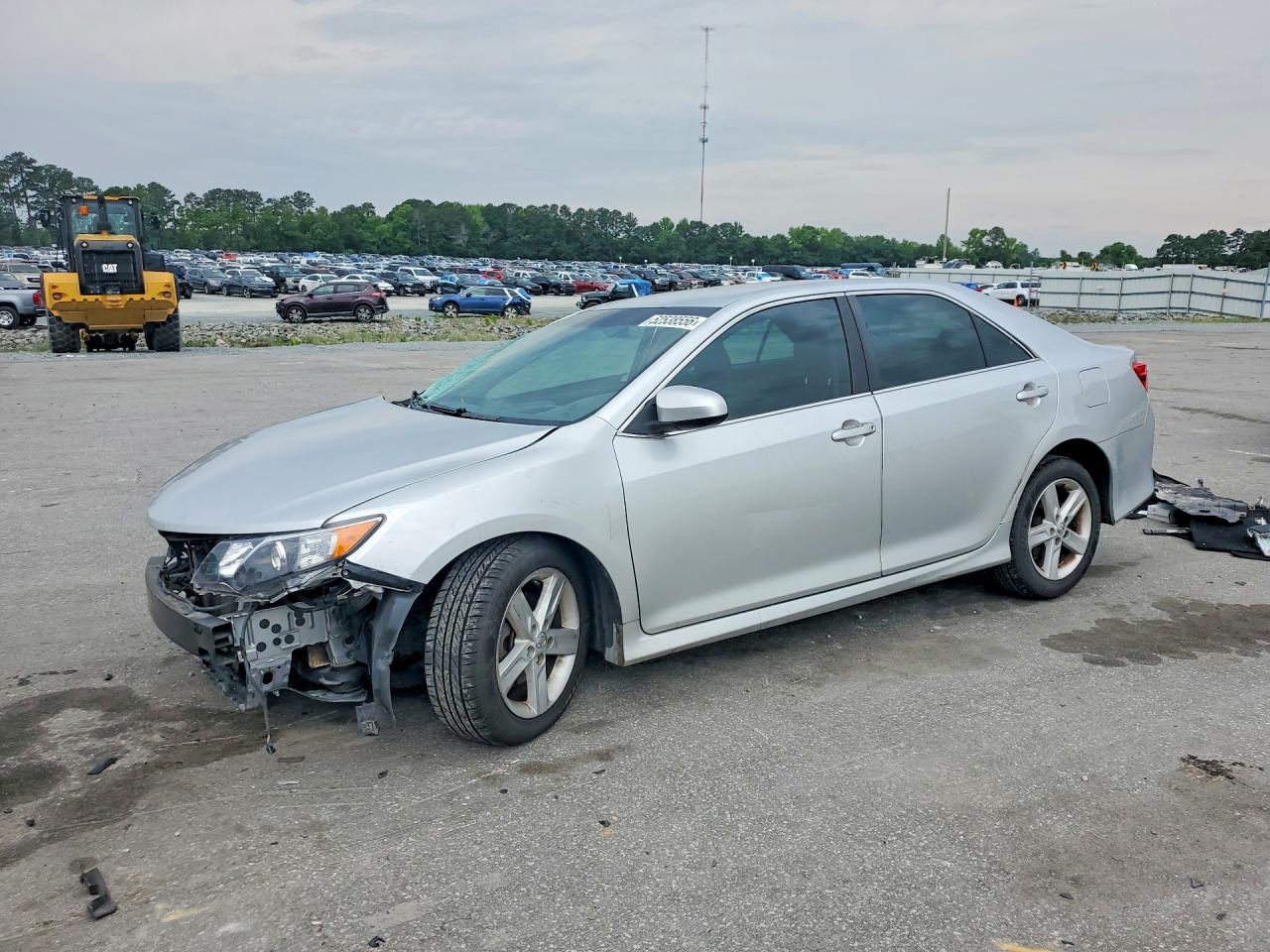 Salvage Toyota Camry Image