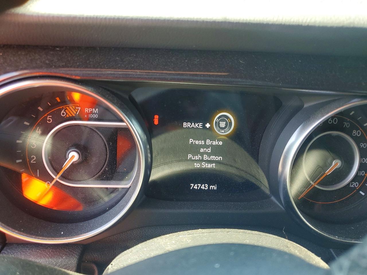 Jeep Wrangler Sahara