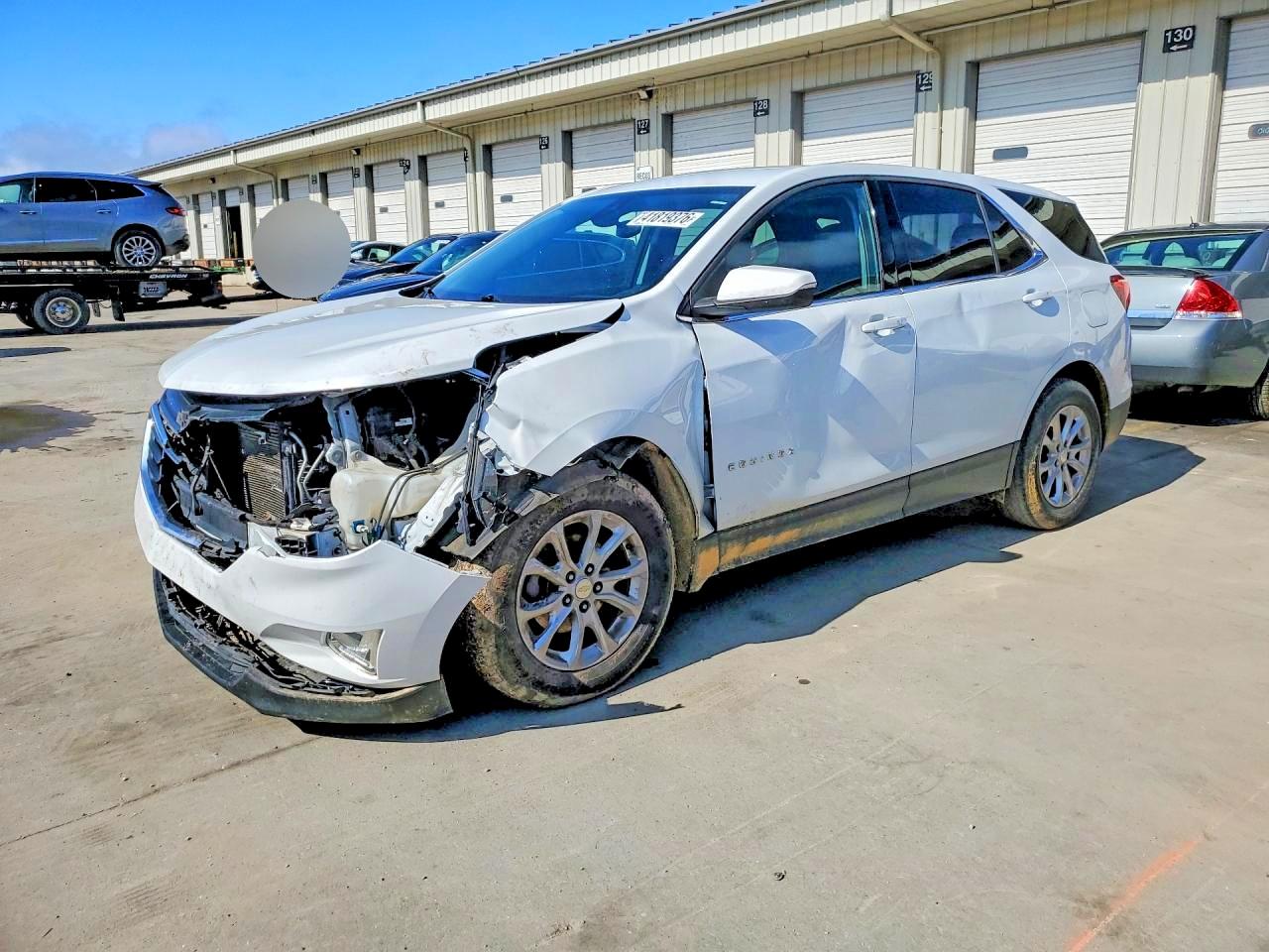 Salvage Chevrolet Equinox Image