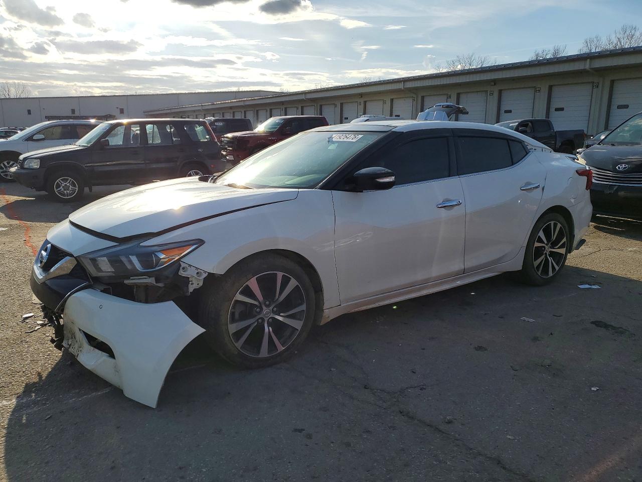 Salvage Nissan Maxima Image