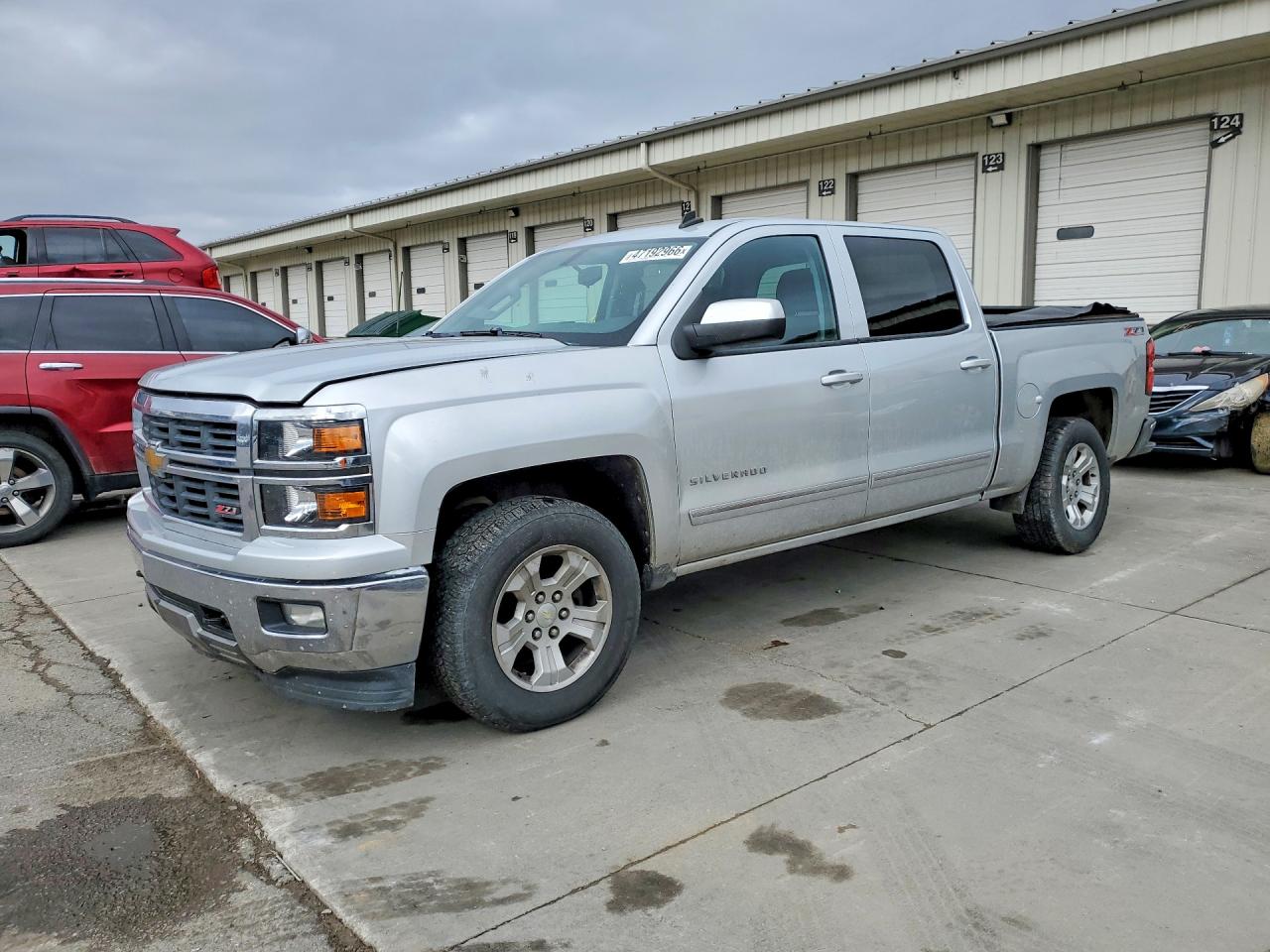 Salvage Chevrolet Silverado Image