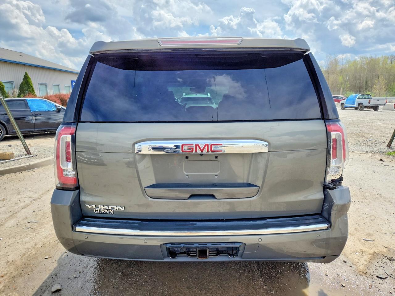 GMC Yukon Denali