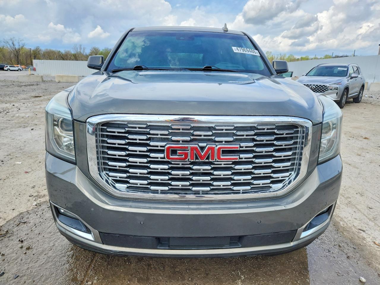 GMC Yukon Denali