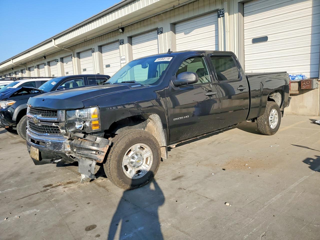 Salvage Chevrolet Slvr 2500 Image
